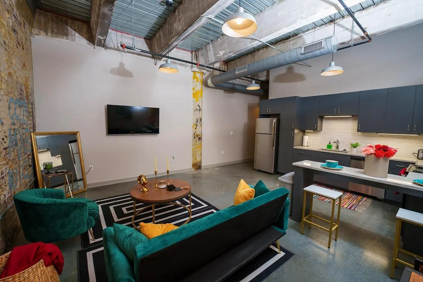 Cozy Luxurious Loft In Downtown Memphis Apartment 0*,