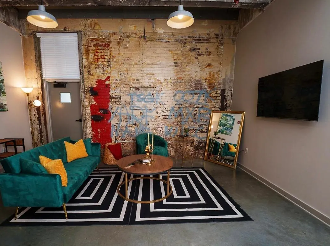 Cozy Luxurious Loft In Downtown Memphis Apartment 0*,